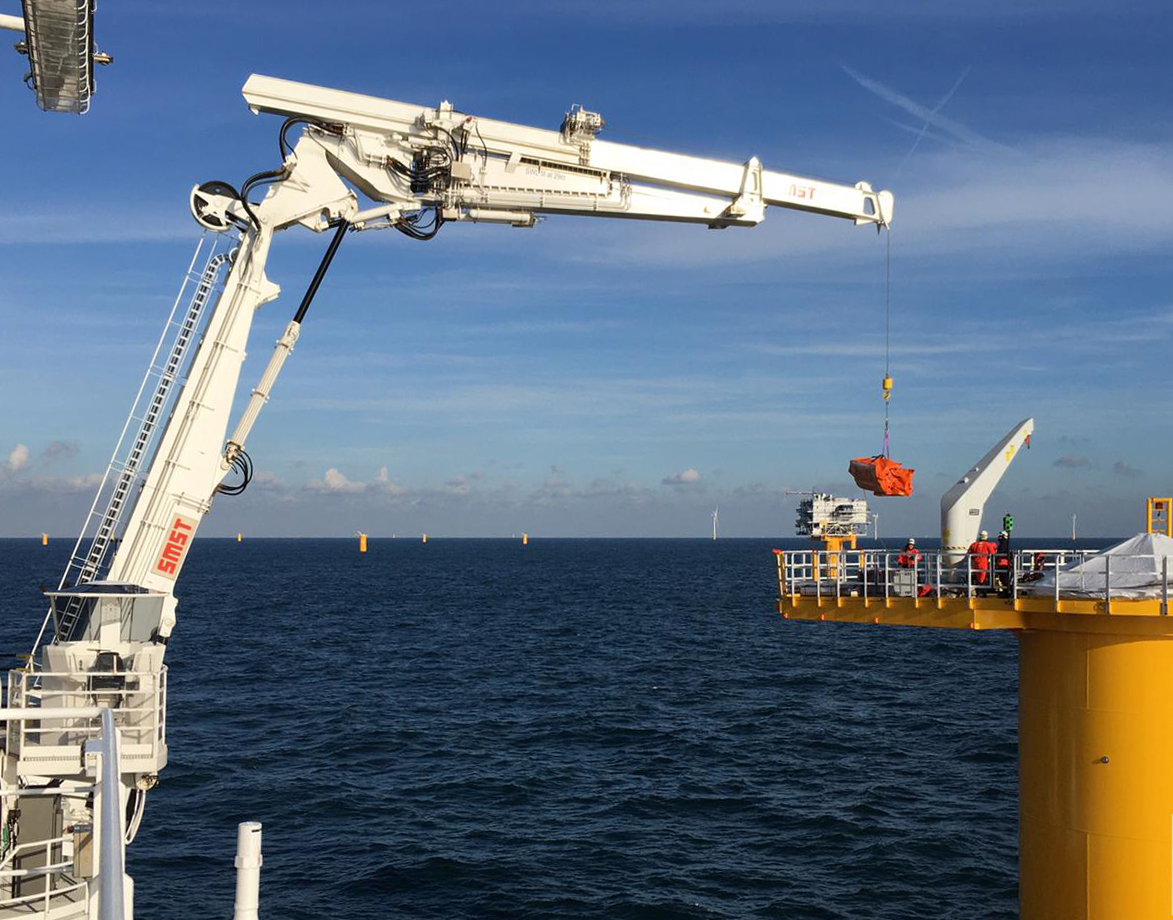SMST Motion Compensated Crane 2