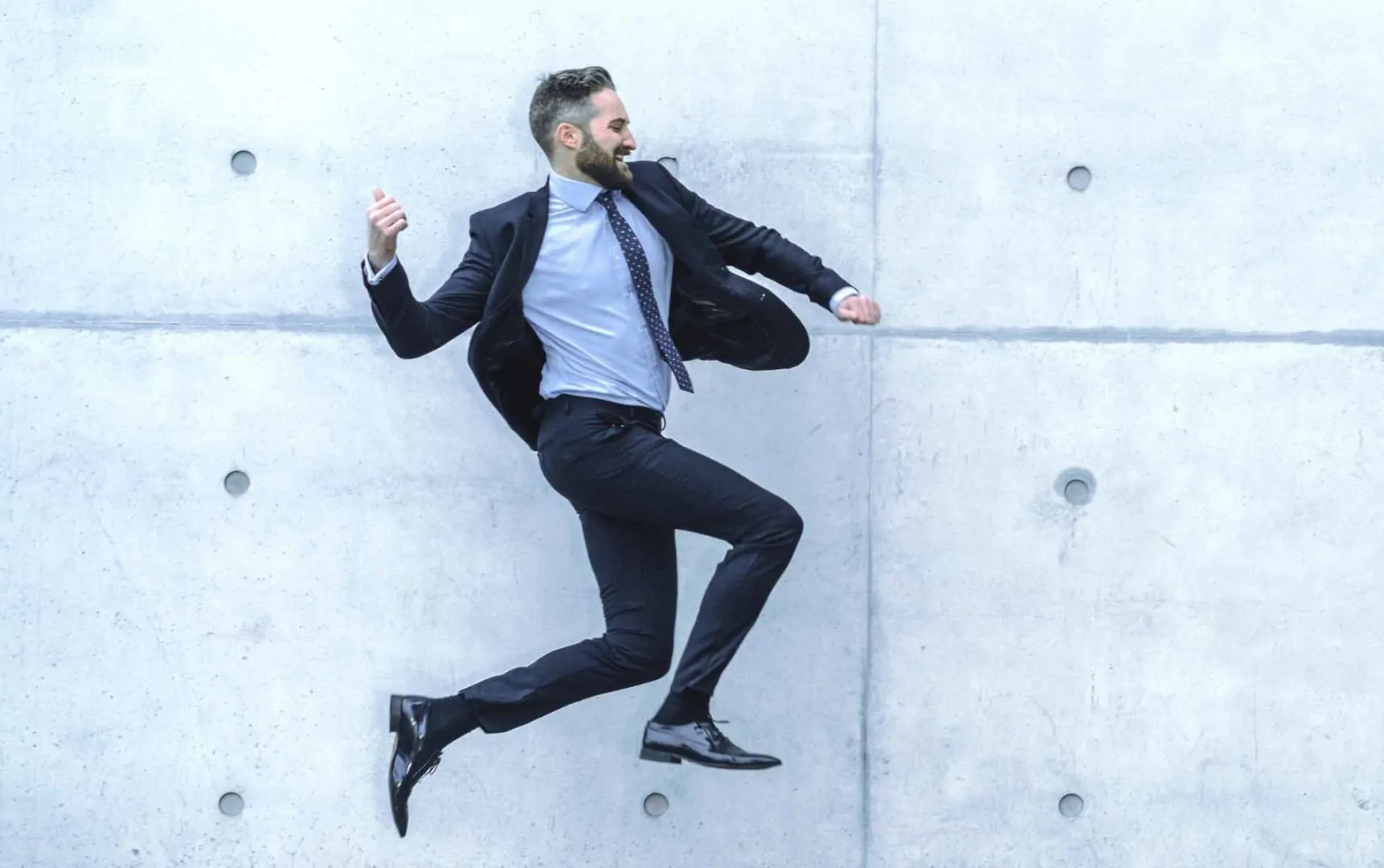 Man Springt In De Lucht Nieuwe Baan